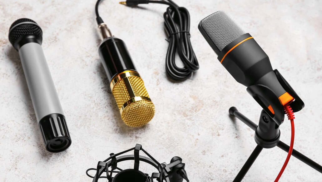 Best 5 Podcast Microphones in 2026 – Ava's Review